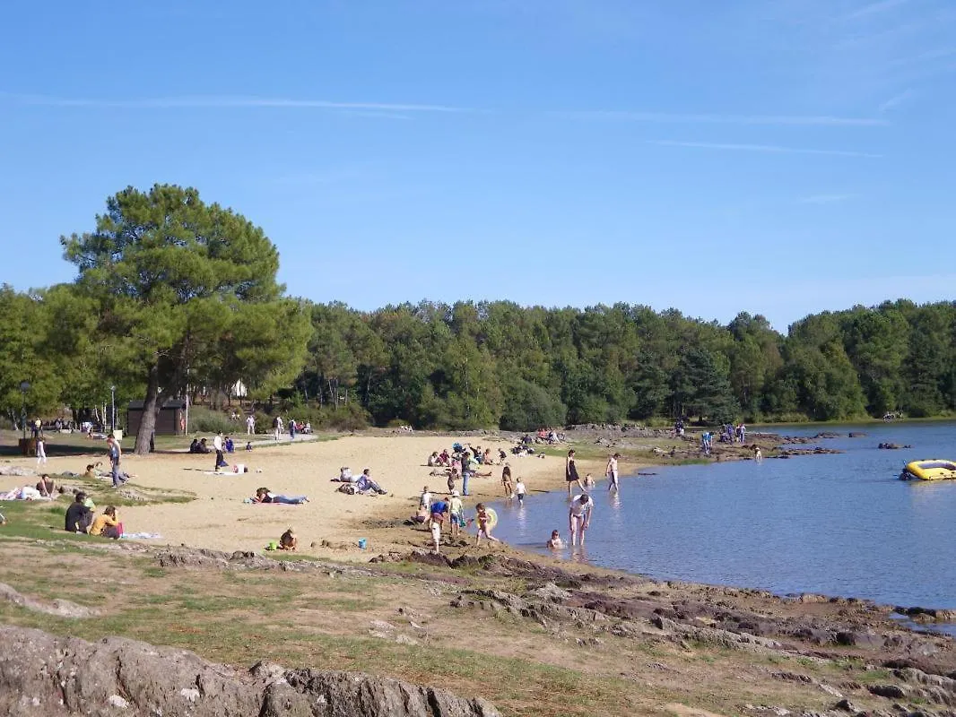 Holiday home La Haie Chapeau Saint-Thurial